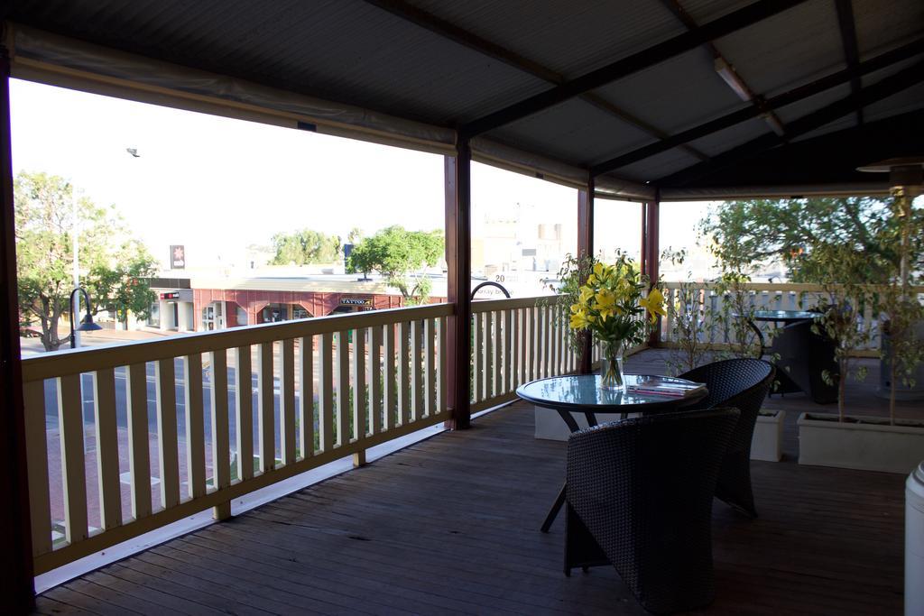 Balcony On Sixth Lodge Murray Bridge Εξωτερικό φωτογραφία